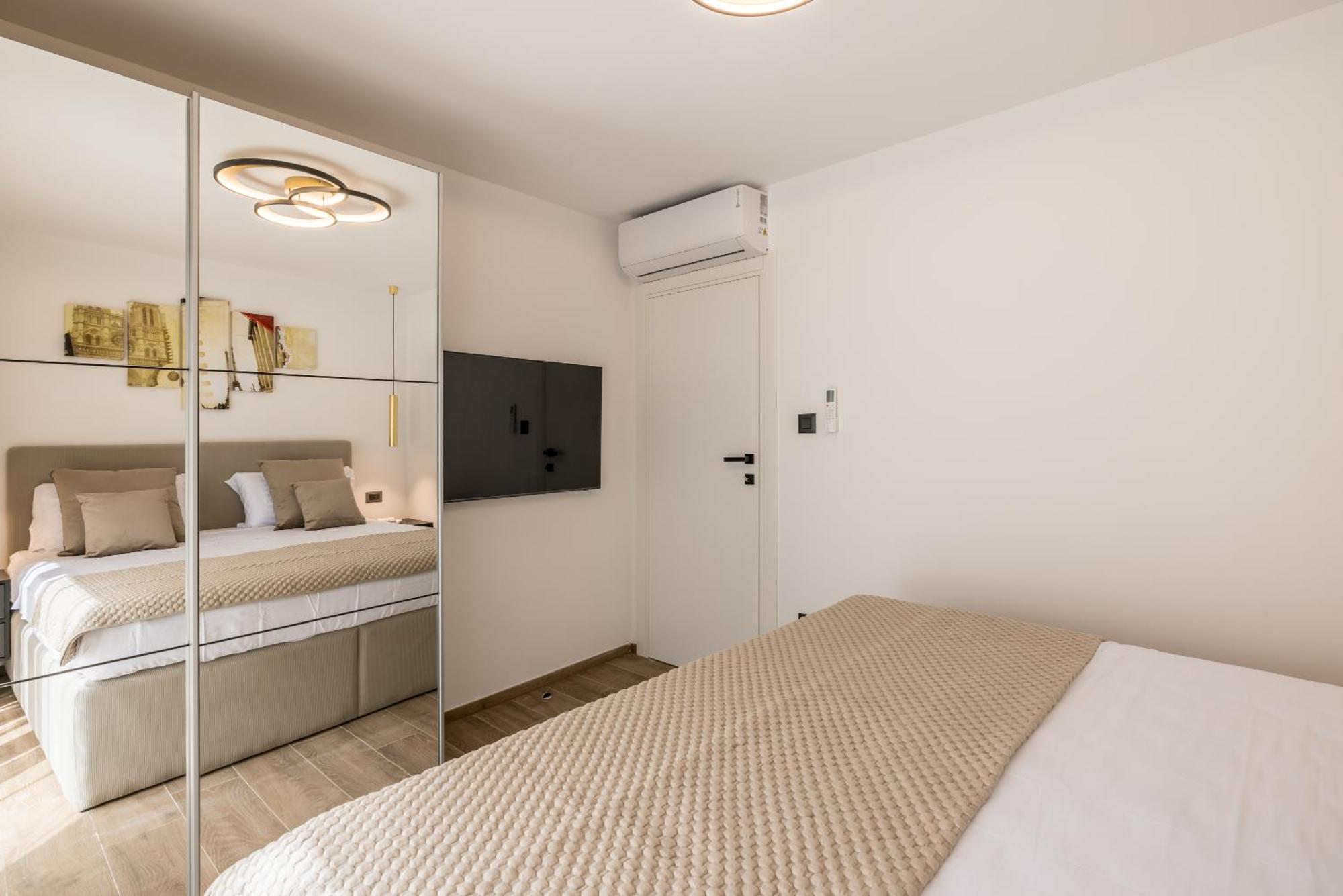 Apartment Sara Trogir Eksteriør bilde